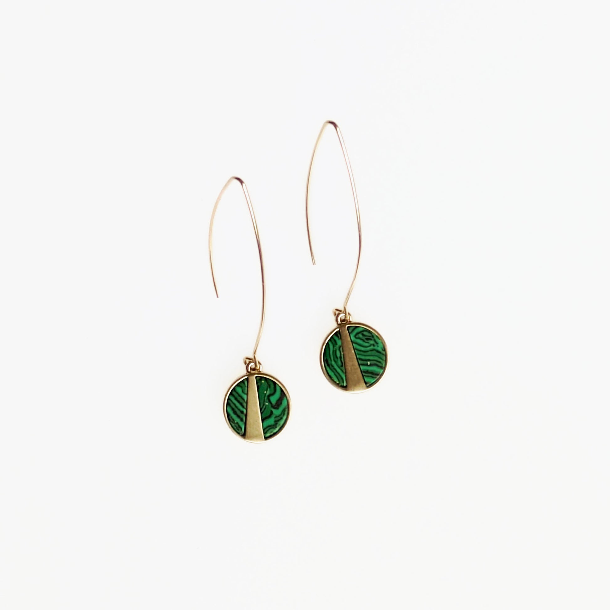 Marbled green stone discs in gold plate on long oval earwires
