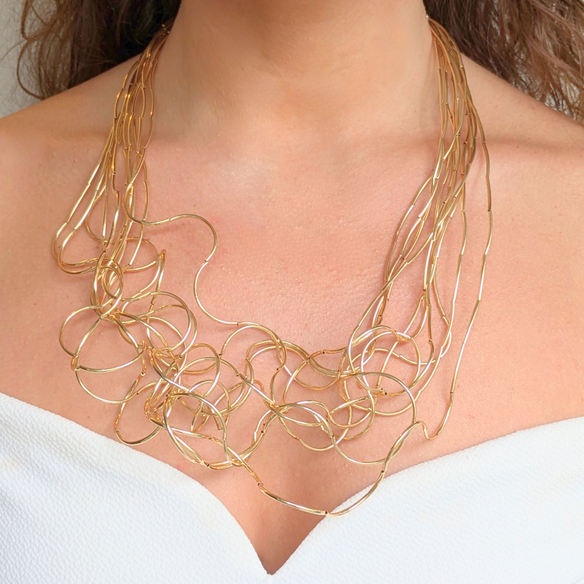 Short gold plated hoop wire necklace