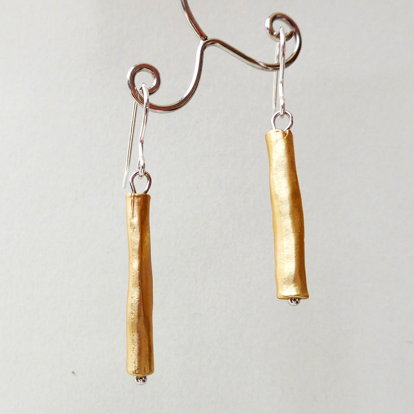 Gold plated metal bar earrings