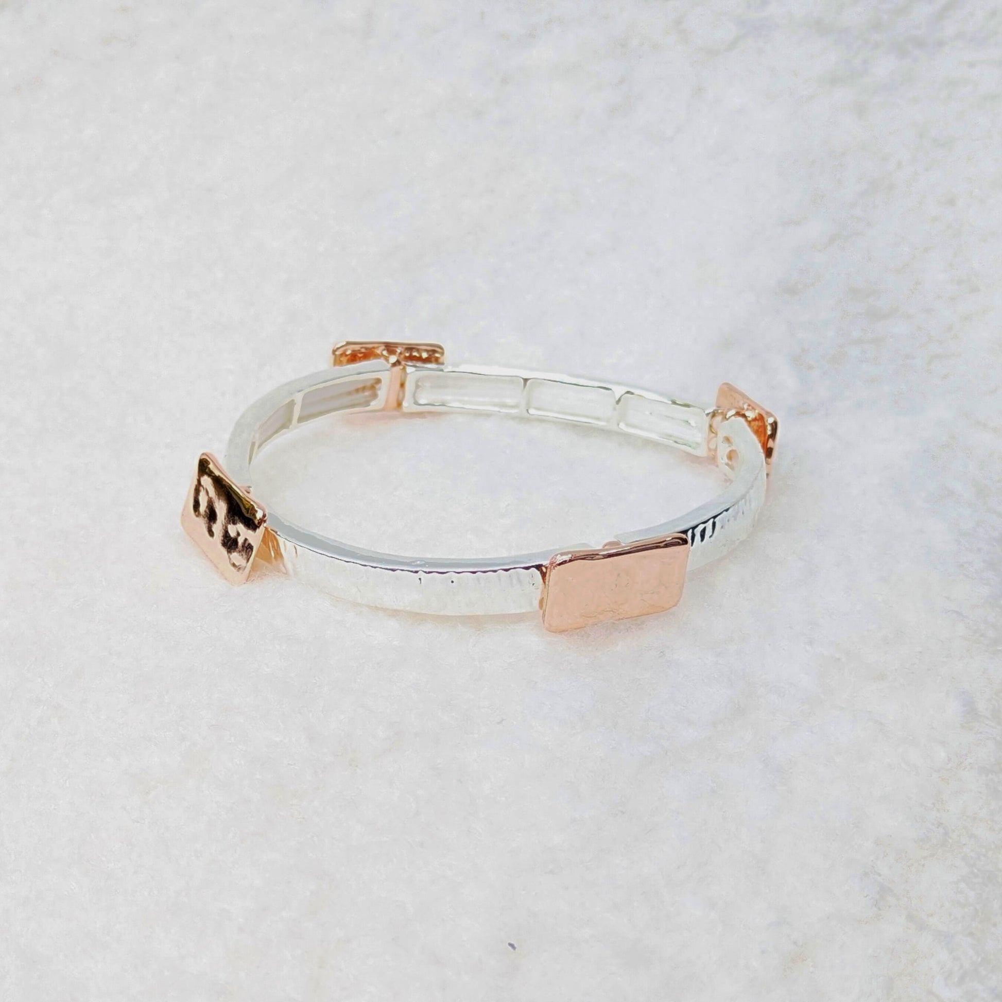 Elasticated rectangle feature bracelet in rose gold plate