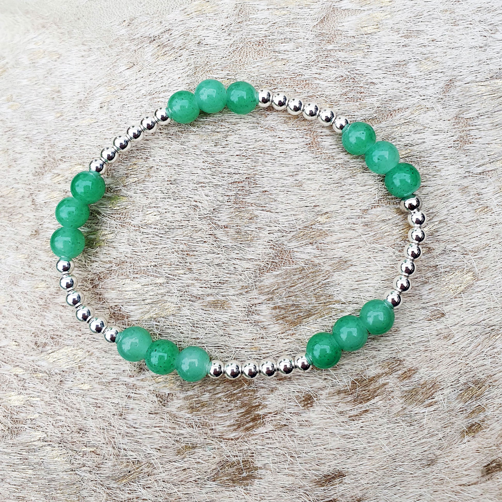 Green agate inset bracelet