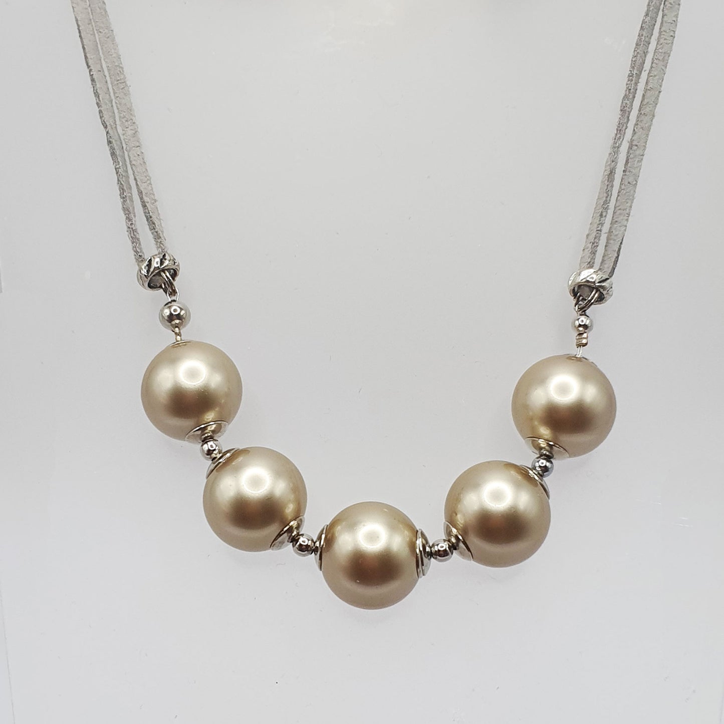 Glass pearl crescent necklace in gold