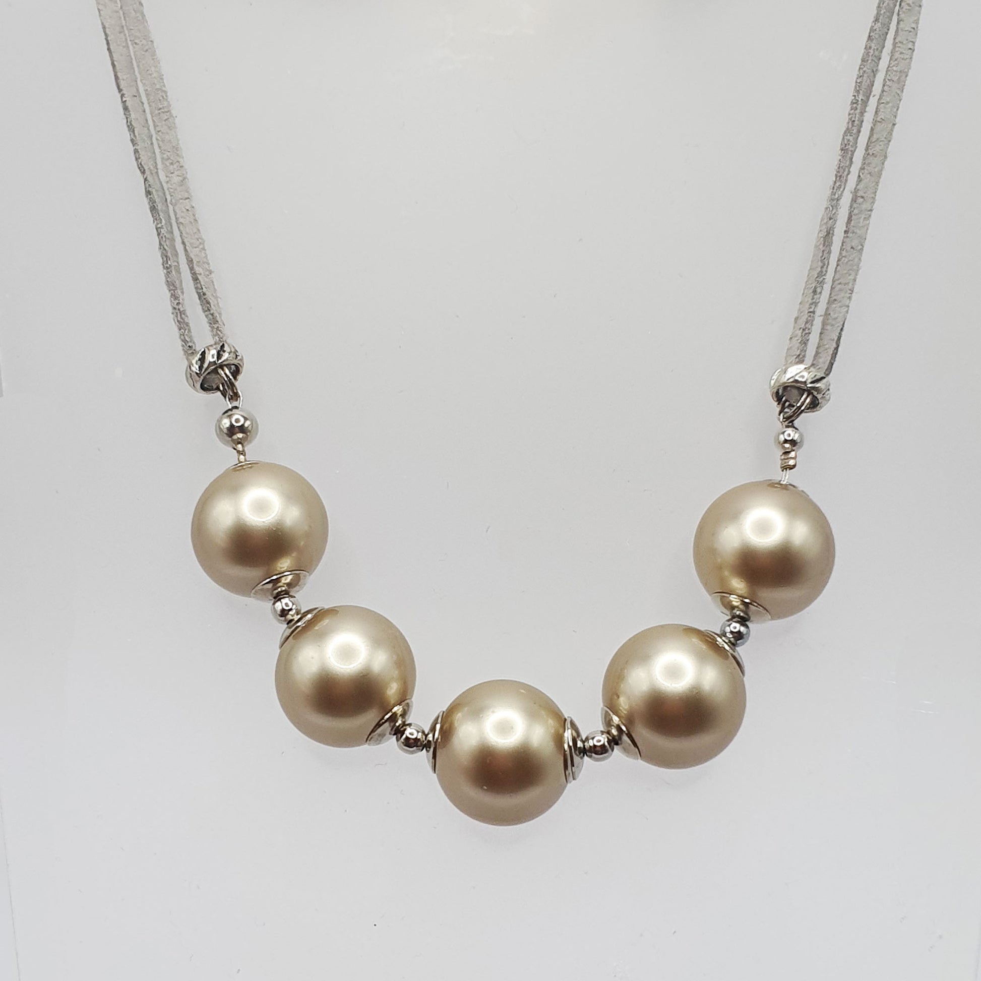 Glass pearl crescent necklace in gold